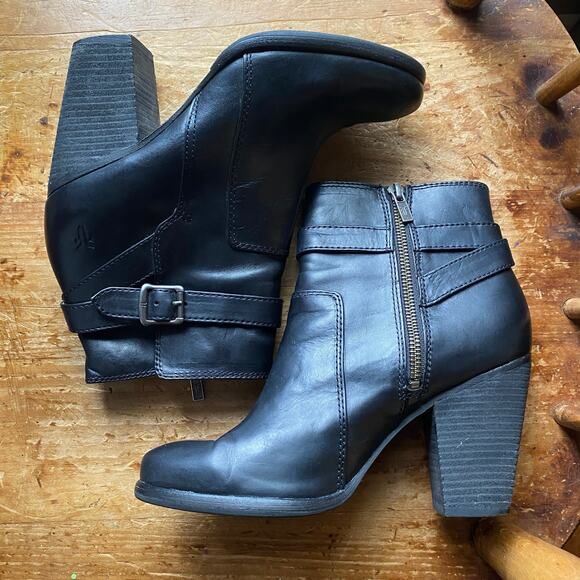 FRYE PATTY RIDING Boot Women’s US 8.5B Buckle Block Heel Leather Side Zip - Picture 1 of 7